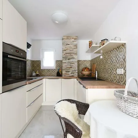 Dana Appartement Zadar